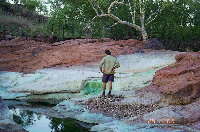 Assessing some of the impact from acid metalliferous drainage (AMD) at Echo Creek. (November 2003) Assessing some of the impact from acid metalliferous drainage (AMD) at Echo Creek. (November 2003)